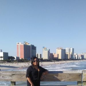 Meet your Posher, Monique